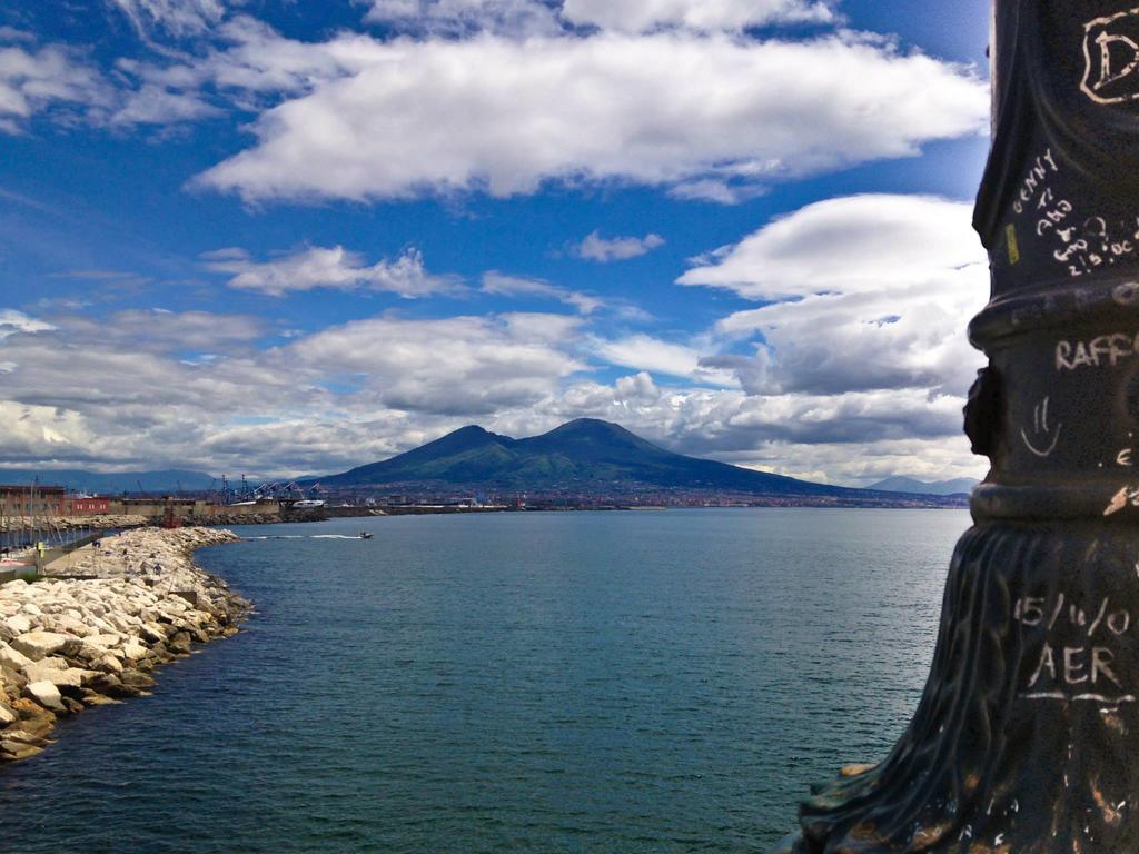 Ferienwohnung Monolocale Nel Cuore Di Napoli Zimmer foto